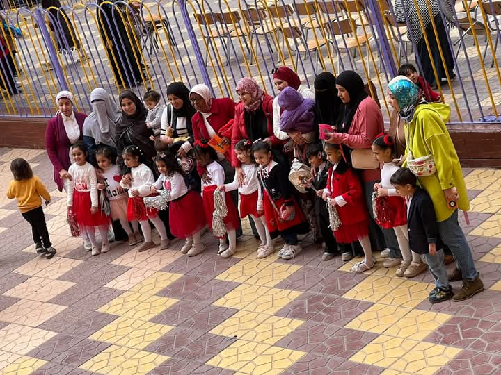 صور من حفل عيد الام بالمدرسة 